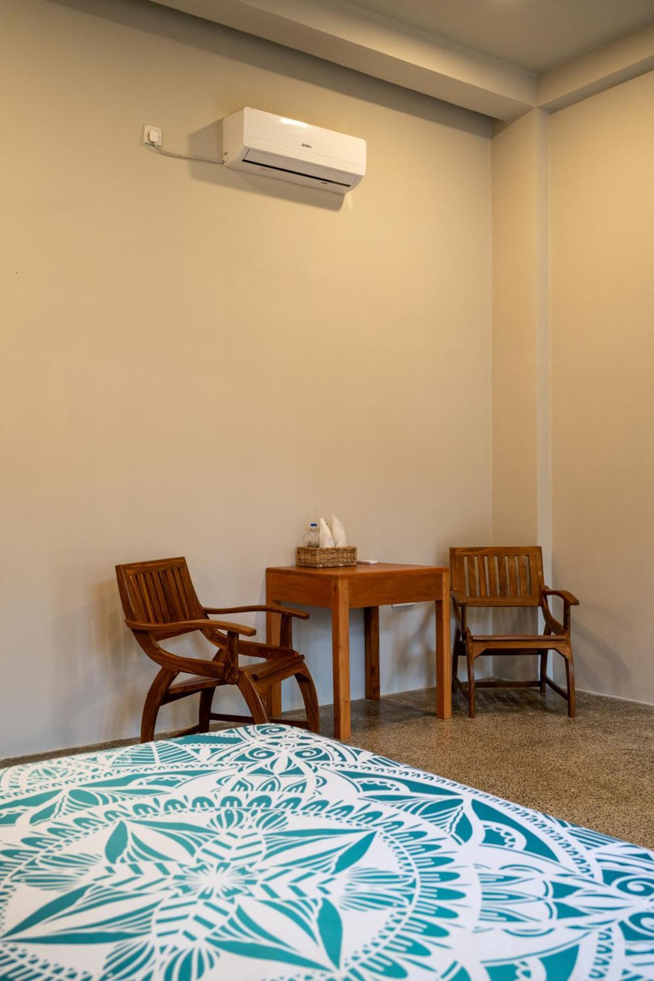 Triton Dondra Hotel Room photo