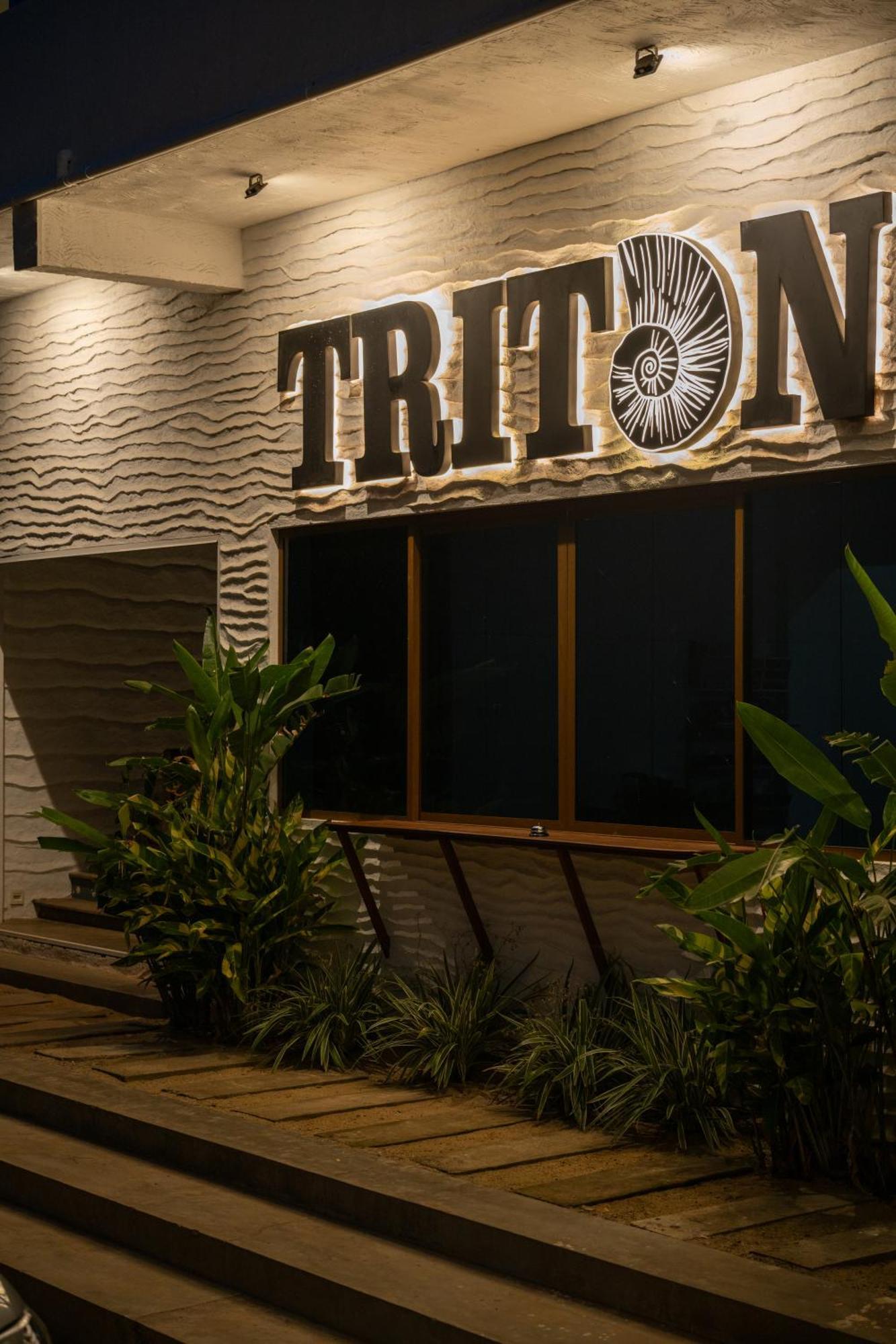 Triton Dondra Hotel Exterior photo